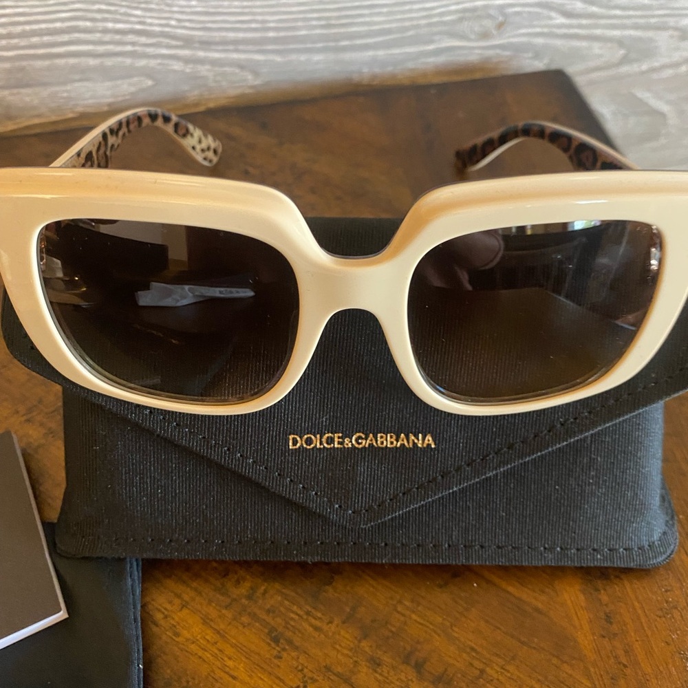 White Leopard print Dolce and Cabbana Sunnies